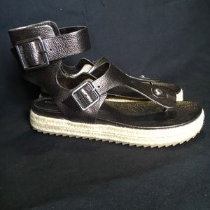 bcbg bronze edmund gladiator